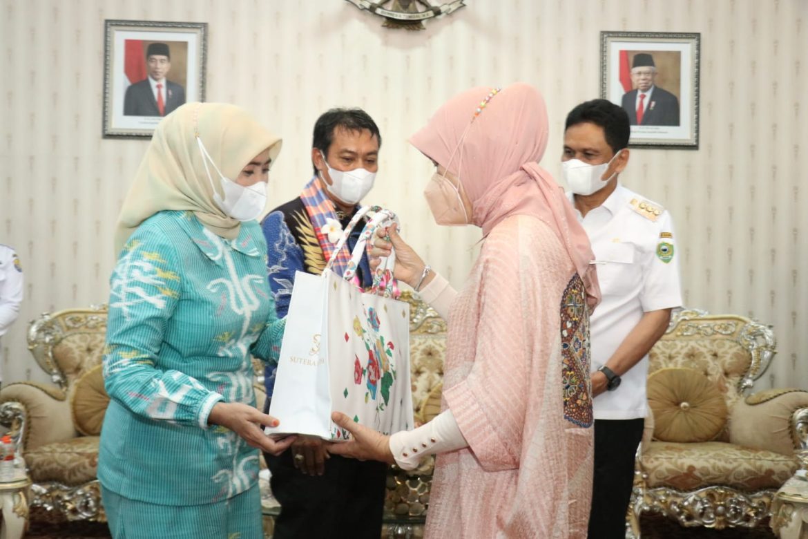 Ketua Tim Penggerak PKK Barru Bersama Ketua Tim Penggerak PKK Tolitoli Bertemu