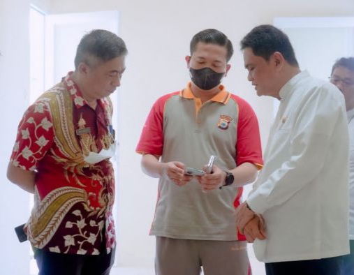 Bupati Barru Bersama Sekda Dan Kapolres Tinjau Persiapan Peresmian Gedung Mapolres Barru