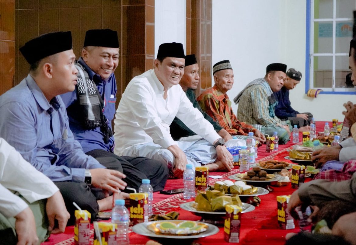 Bupati Barru Hadiri Kegiatan Festival Apang Kampung Kamara Jilid 4