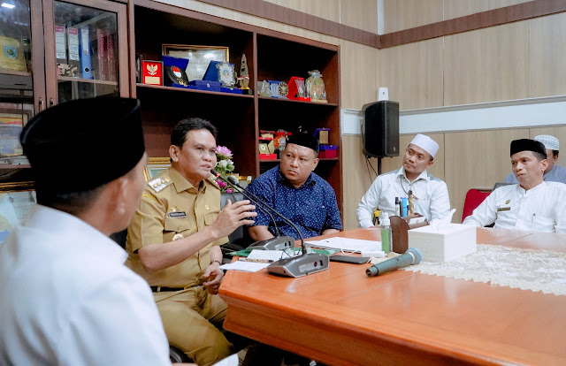 Terima Panitia Reuni Akbar, Bupati Barru Mengaku Bangga Punya DDI Mangkoso