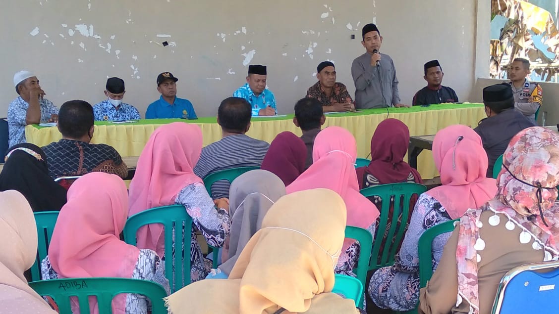 Pejabat Desa Lantang, Lakukan Pertemuan Dan Membentuk Langsung Pengurus Hari Besar Islam