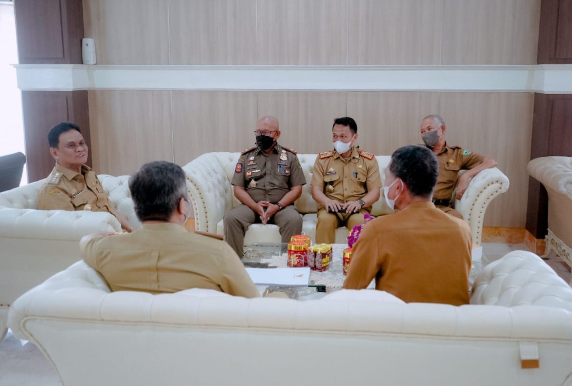 Hari Pertama Pasca Libur, Bupati Barru Coffee Morning dengan Pejabat Pemda Barru