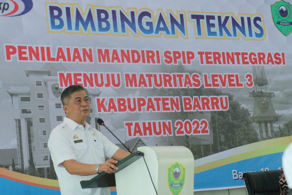 Sekda Barru Menbuka Bimtek Penilaian Maturitas SPIP