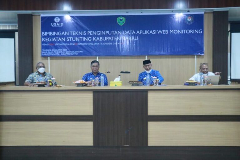 Sekda Barru Buka Bimtek Penginputan Data Aplikasi Web Monitoring Kegiatan Stunting
