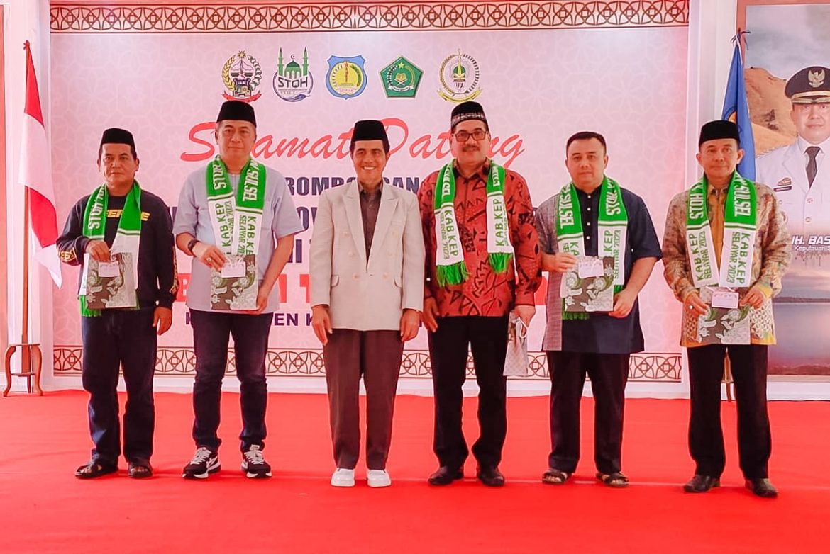 Rombongan Kafilah STQH Kab. Barru Tiba di Selayar, Disambut Oleh Wakil Bupati