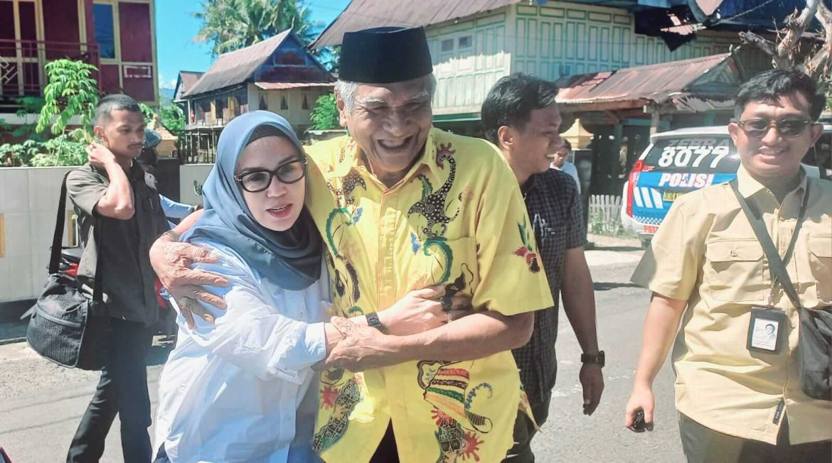 Reses dan Temu Konstituen Masa Sidang III, Andi Ina Terima Keluh Kesah Warga Lingkungan Kajuara