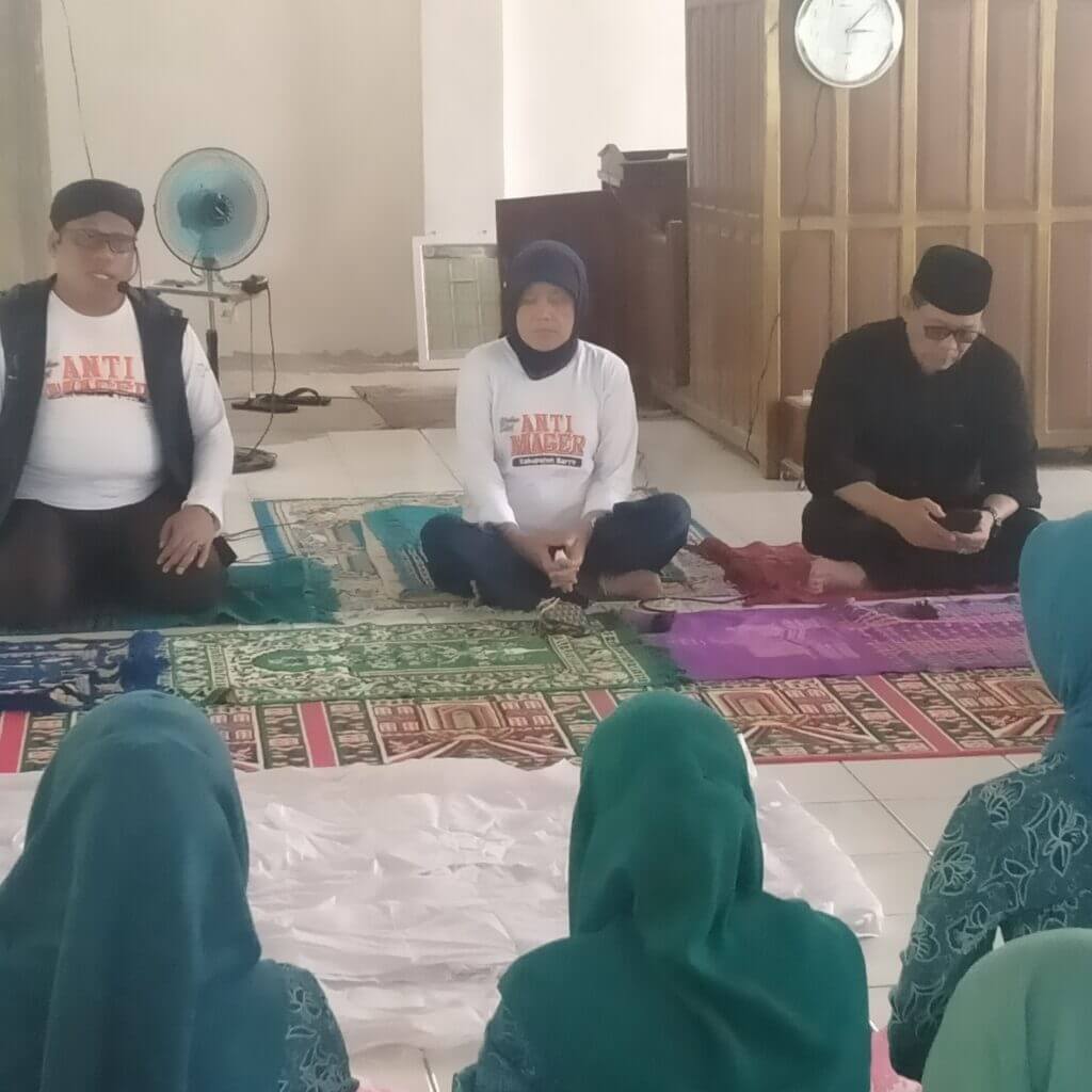 Dibuka Ketu TP.PKK, Kader PKK dan Dasa Wisma se Kab.Barru Dibekali Cara Rawat Jenazah