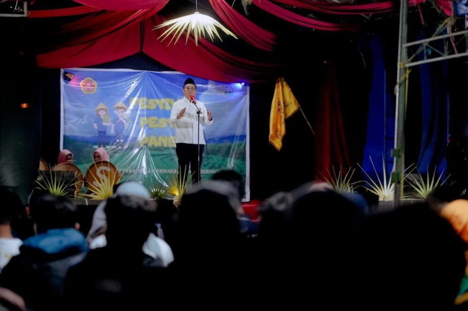 Bupati Barru Hadiri Festival dan Pesta Panen di Desa Pujananting