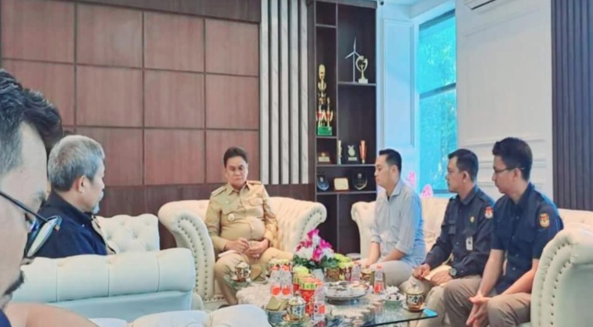 Jelang Pemilu Serentak 2024, Bupati Barru Terima Kunjungan Komisioner KPU Kabupaten Barru