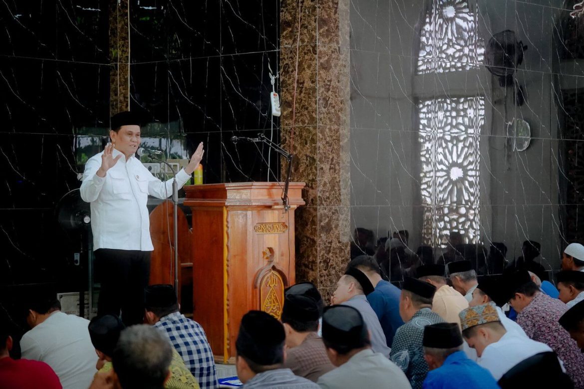 Bupati Barru Safari Jumat di Masjid Ilmal Yaqien Maddo