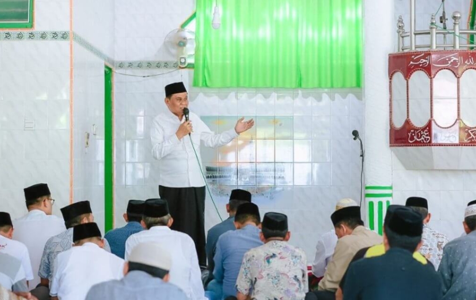 Bupati Barru Lakukan Safari Jumat di Mesjid Babul Khaer Balusu