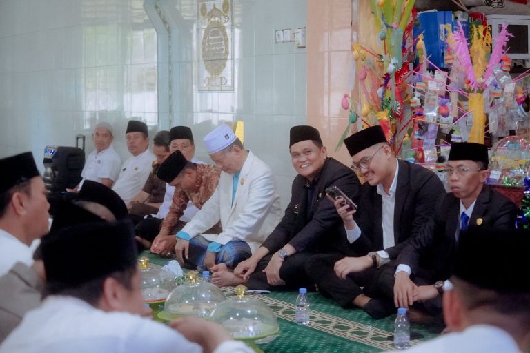 Bupati Barru Suardi Saleh Menghadiri Maulid Akbar di Kelurahan Lompo Riaja