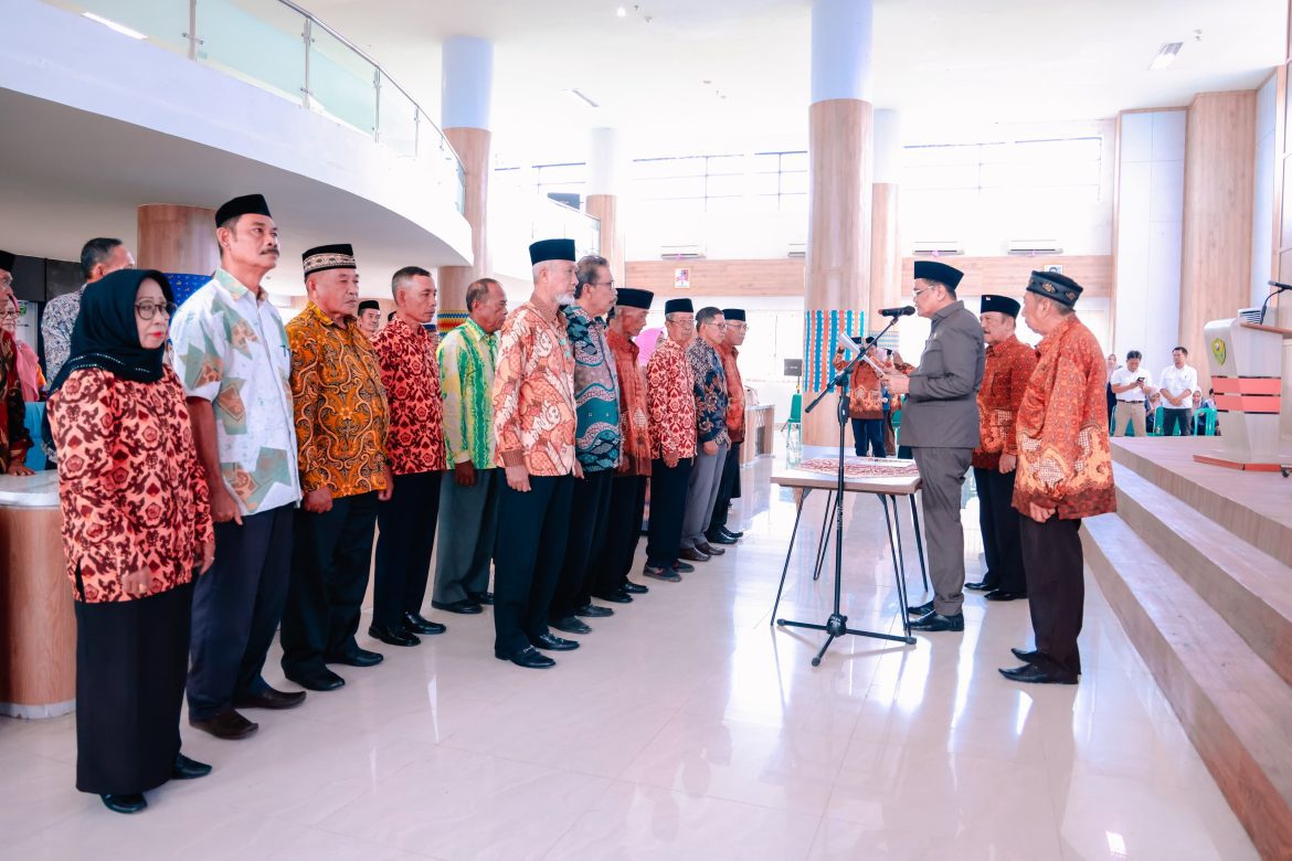 Bupati Barru Suardi Saleh Melantik Pengurus PWRI