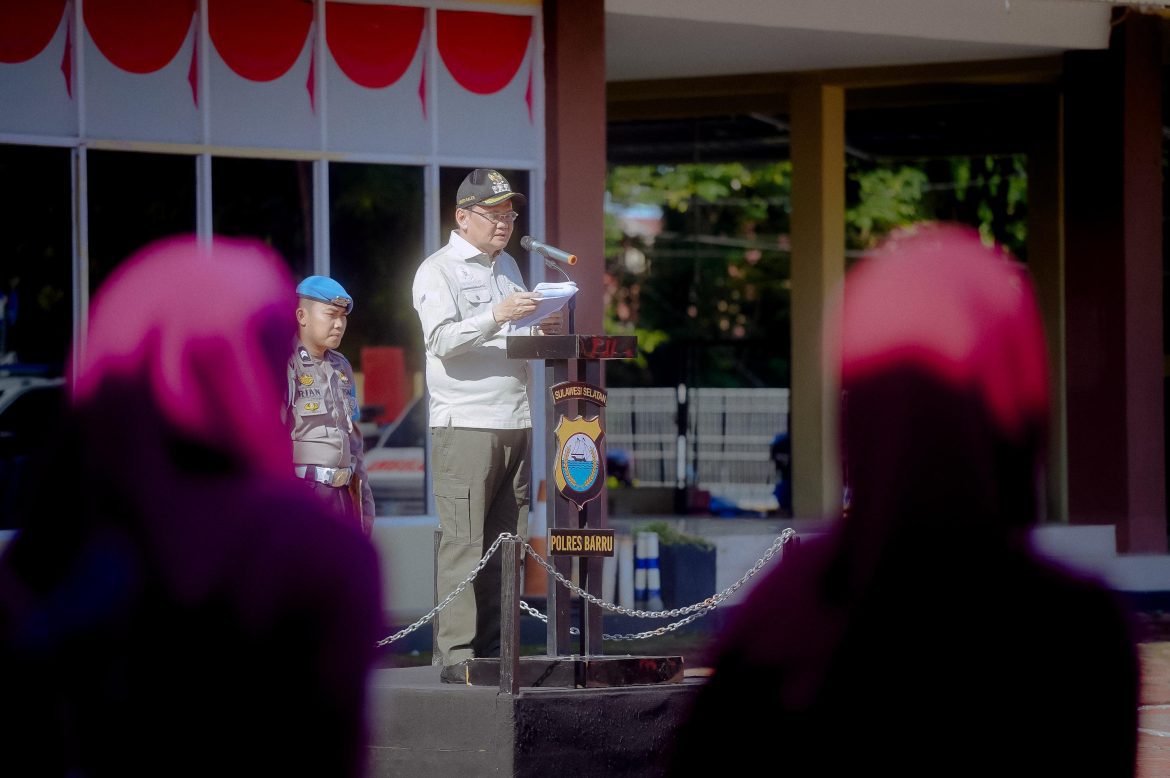 Bupati Barru Suardi Saleh Pimpin Apel Gelar Pasukan Operasi Keselamatan Pallawa TA 2024