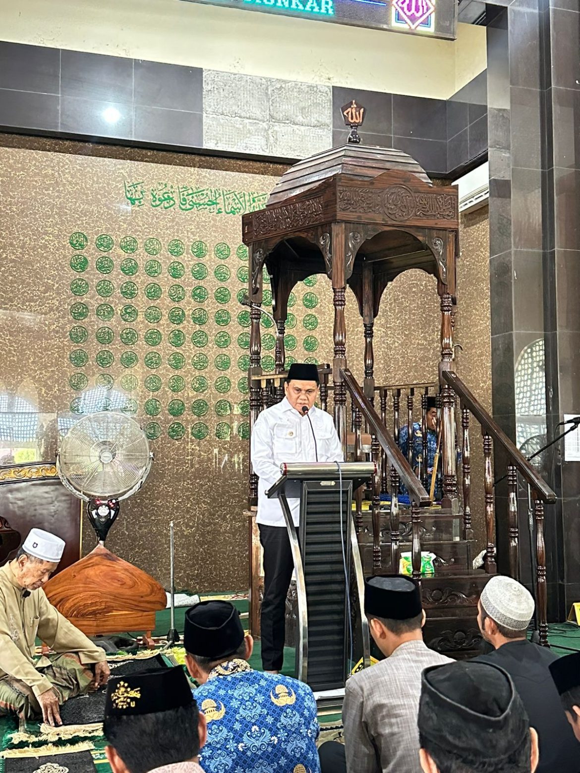 Ungkapan Duka Mendalam Bupati Suardi Saleh kepada Imam Masjid Besar Ad’Daawah Mangkoso