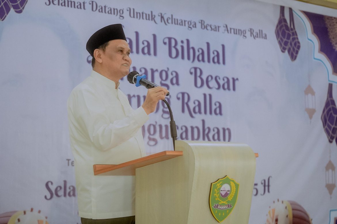 Bupati Suardi Saleh Didampingi Plt.Ketua TP PKK  Hadiri Halal Bihalal Kerukunan Keluarga Arung Ralla
