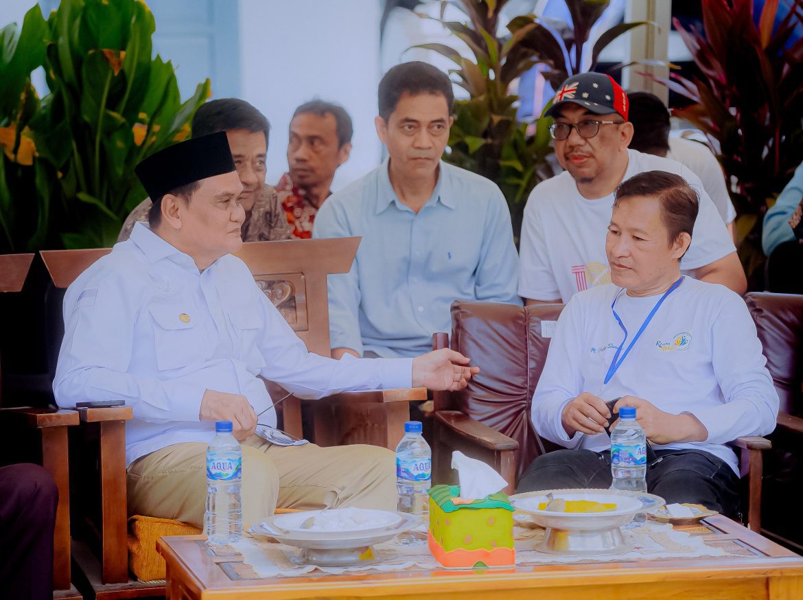 Bupati Suardi Saleh Hadiri Reuni Akbar dan Mubes Ke – 2 IKA SMAN 2 BARRU