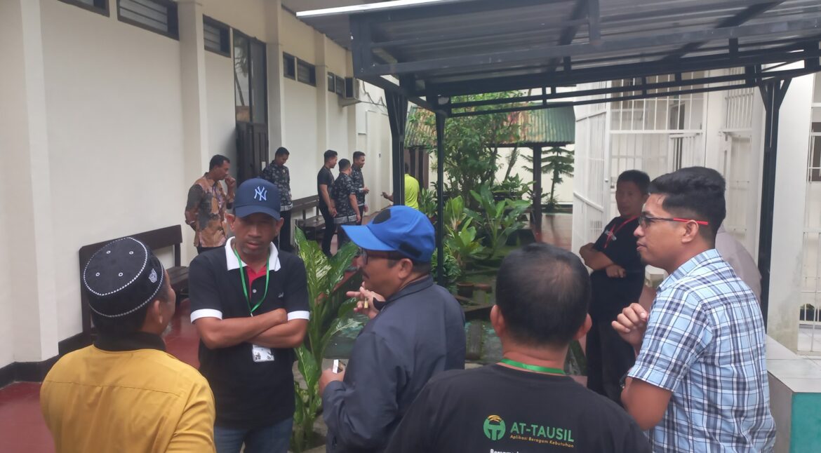 Ketua Majelis Hakim “PN” Barru Memvonis Hj. Heriah 2 Tahun Penjara Dalam Kasus Penipuan Jamàah Haji Plus