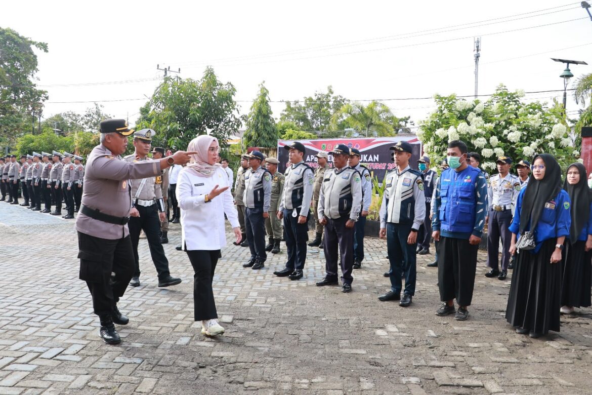 Bupati Barru Andi Ina Pimpin Apel Gelar Pasukan Operasi Ketupat 2025, Pastikan Keamanan Masyarakat