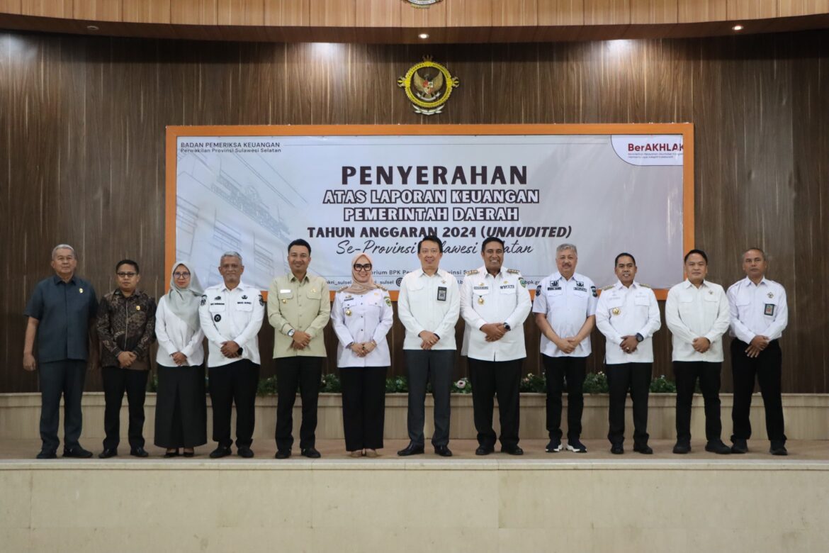 Serahkan LKPD 2024, Bupati Barru Tekankan Pejabat Tidak Tinggalkan Daerah Saat Audit