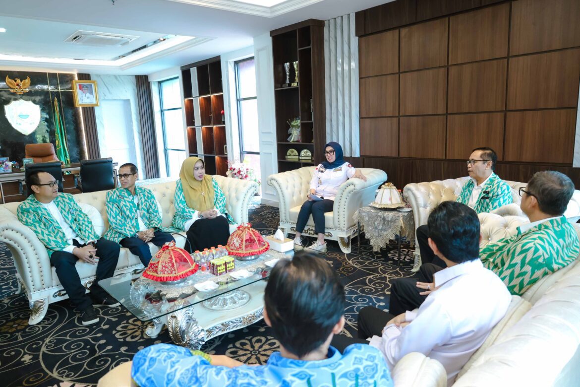 ICMI Sulsel Kembangkan Desa Cerdas di Barru, Bupati Andi Ina Dukung Penuh