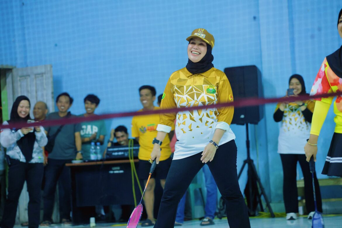 Meriahkan HUT Barru ke-65, Bupati Resmikan Kejuaraan Bulutangkis PBSI CUP 2025