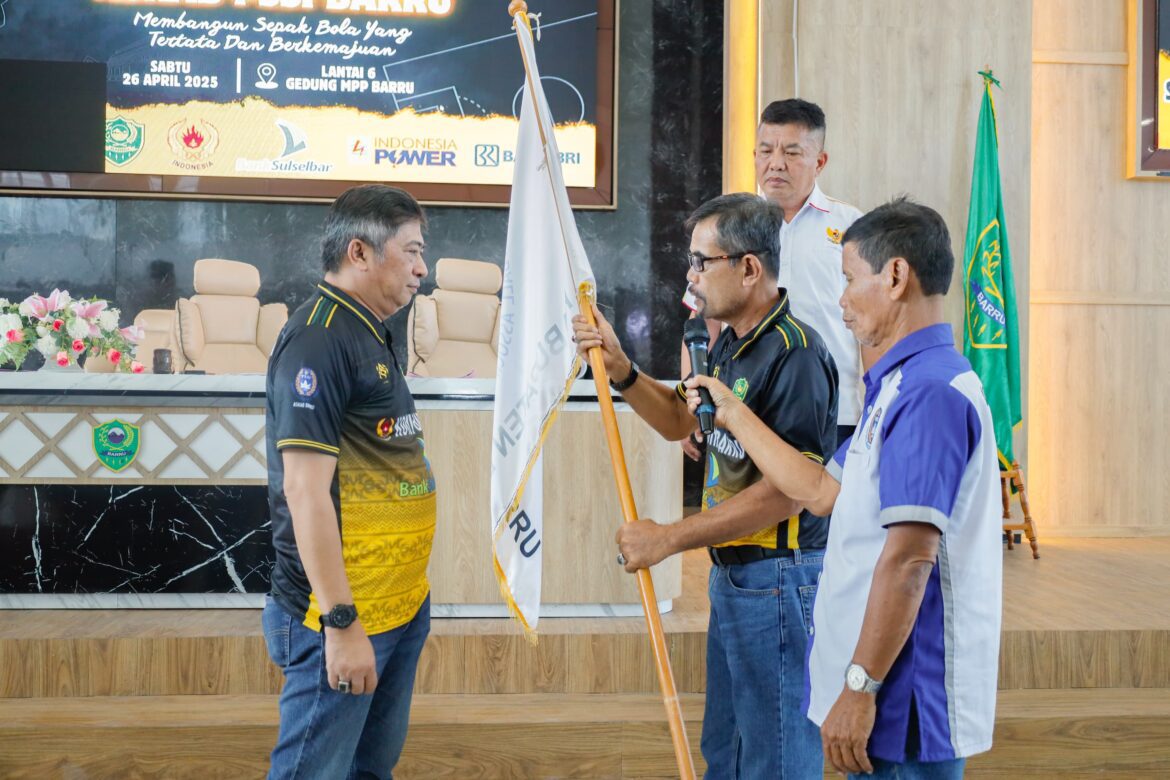 Abustan A. Bintang Lanjutkan Kepemimpinan di ASKAB PSSI Barru untuk Periode Kedua