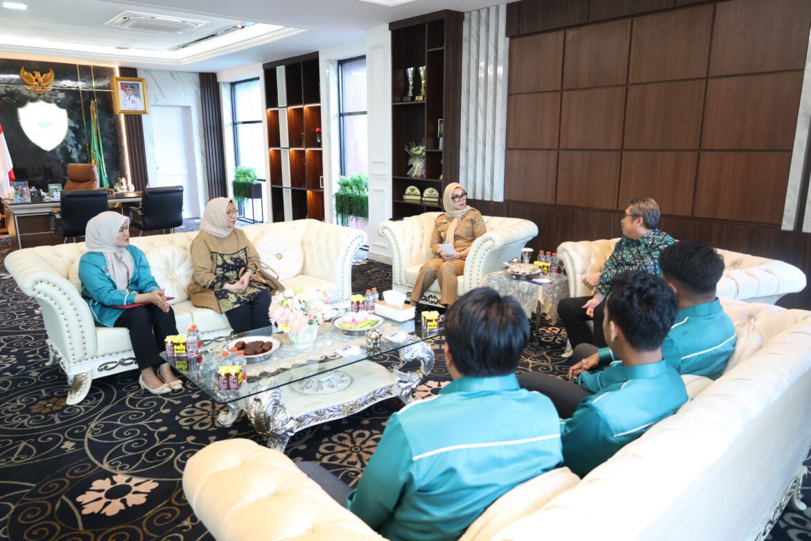 Bupati Andi Ina: Pendidikan Tinggi Pilar Pembangunan Barru ke Depan