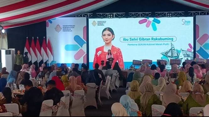 Andi Milawati di Benteng Rotterdam: Bangga Saksikan Warna Budaya Indonesia