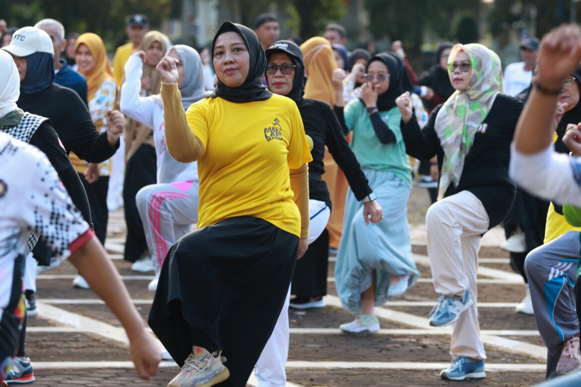 Jumat Sehat di Barru: Wabup Abustan Tegaskan Pentingnya Gerak Aktif, Kebersihan, dan Ibadah ASN