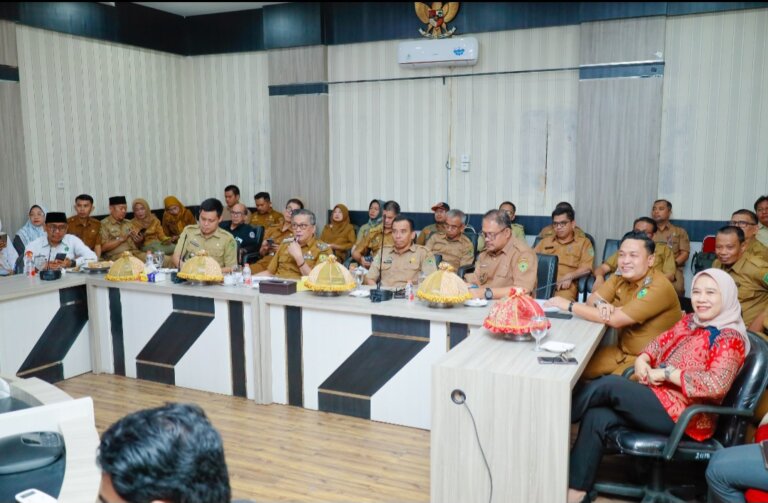 Wabup Barru Hadiri Evaluasi Kinerja TPPS Sulsel: Komitmen Capai Target Nasional 2025