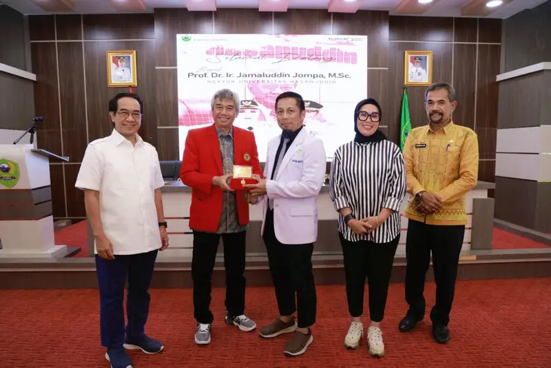 Pemkab Barru dan RS Unhas Jalin Kerja Sama Tingkatkan Pelayanan Kesehatan dan SDM Daerah