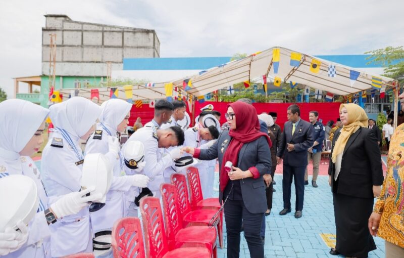 Bupati Barru Kukuhkan Bintara Pelayaran Niaga SMK PLN Barru Angkatan VIII: Cetak Pelaut Muda Berdaya Saing