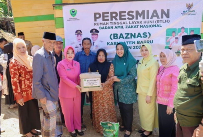 Semarak Kemerdekaan, TP PKK dan DW Persatuan Barru Gelar Anjangsana di Dua Kecamatan