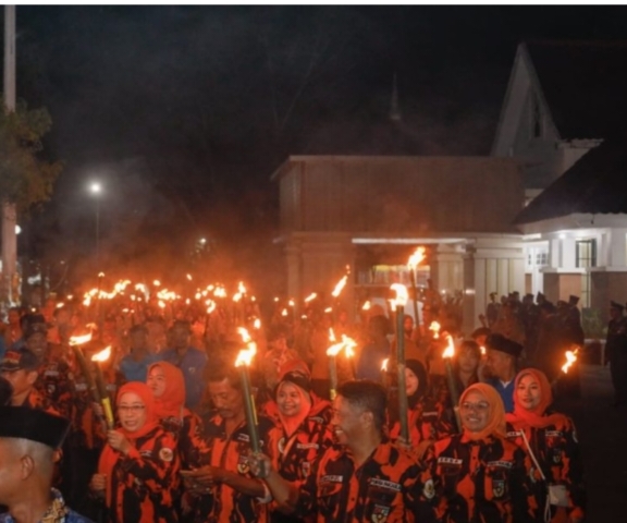 Pawai Obor di Barru Jadi Simbol Semangat Nasionalisme Antargenerasi