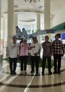 Bupati Barru Bahas Penguatan Sektor Pertanian dan Perikanan dengan Kementerian KKP di Makassar