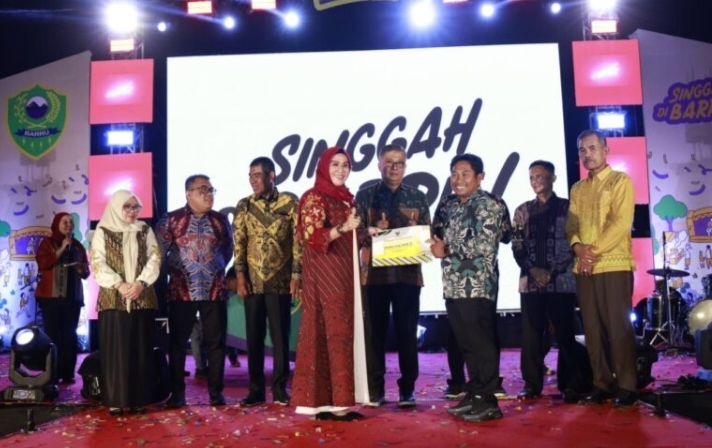 Tujuh Kepala Desa di Barru Raih Gelar Non Litigation Peacemaker 2025