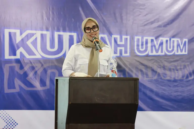 Kuliah Perdana STMIK Kharisma Makassar Hadirkan Bupati Barru sebagai Pemateri