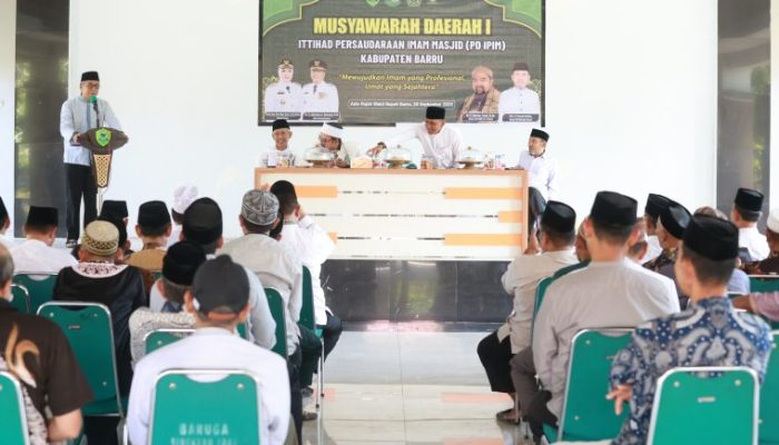 Wabup Abustan: Imam Masjid Adalah Teladan Umat