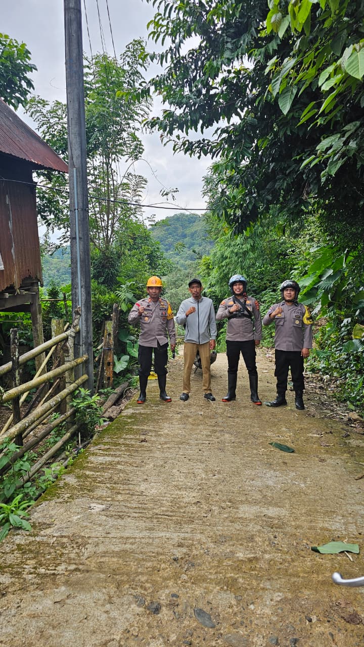 Respons Cepat Presisi, Polsek Pujananting Tinjau Kondisi Sosial Masyarakat di Kampung Terpencil Mammekke